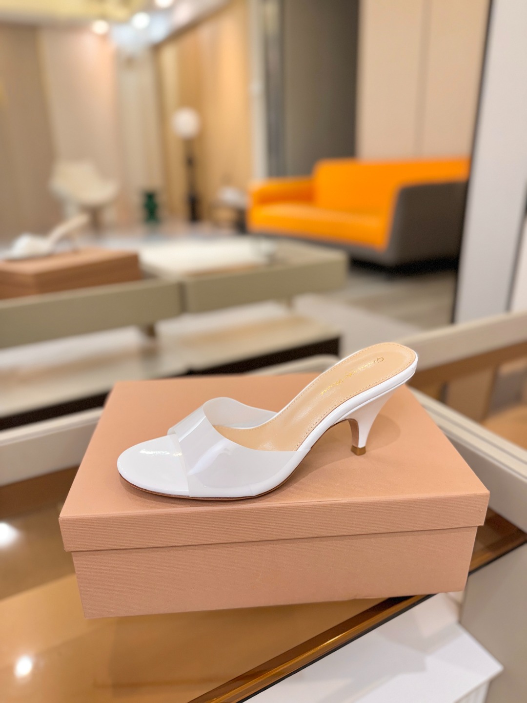 Gianvito Rossi 👠胶片拖鞋顶级版本！代购品质！👡圆头高坡跟跟拖鞋，宛如从童话中走来的仙履💖