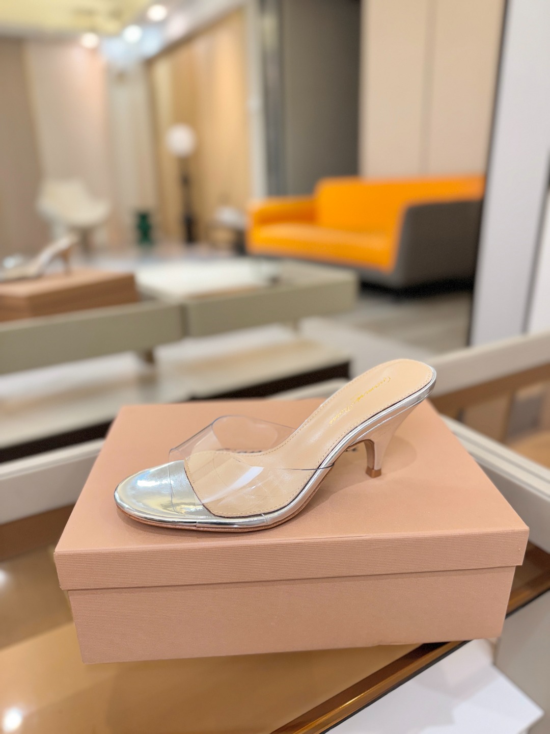 Gianvito Rossi 👠胶片拖鞋顶级版本！代购品质！👡圆头高坡跟跟拖鞋，宛如从童话中走来的仙履💖