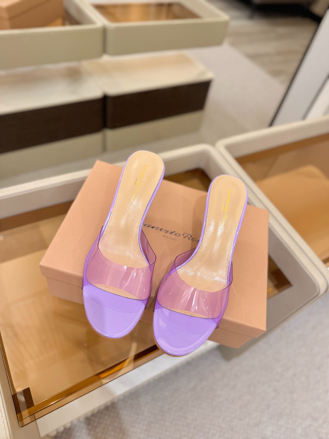 Gianvito Rossi 👠胶片拖鞋顶级版本！代购品质！👡圆头高坡跟跟拖鞋，宛如从童话中走来的仙履💖