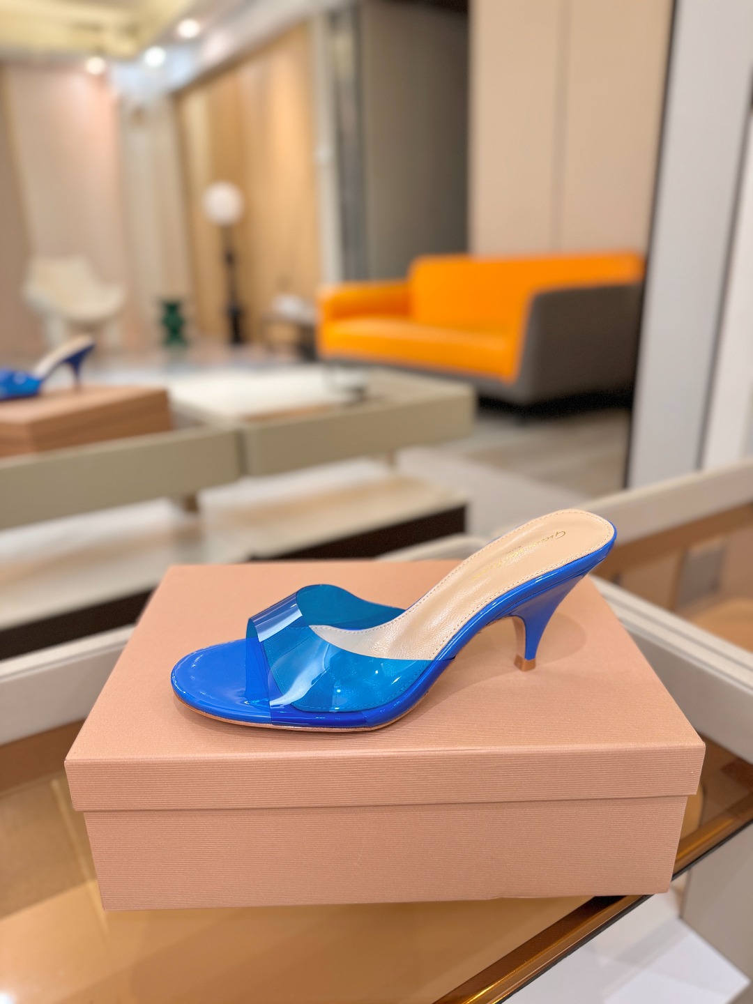 Gianvito Rossi 👠胶片拖鞋顶级版本！代购品质！👡圆头高坡跟跟拖鞋，宛如从童话中走来的仙履💖