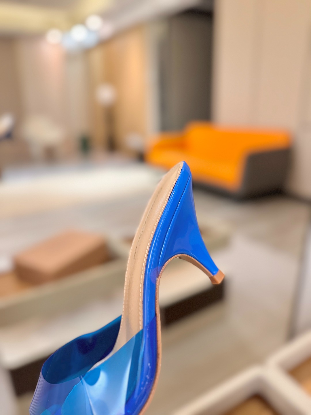Gianvito Rossi 👠胶片拖鞋顶级版本！代购品质！👡圆头高坡跟跟拖鞋，宛如从童话中走来的仙履💖