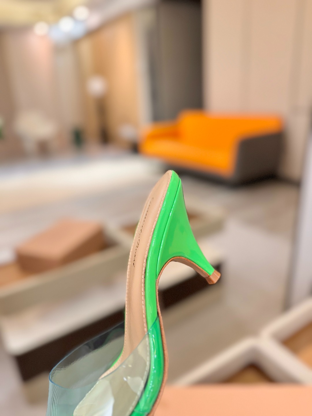 Gianvito Rossi 👠胶片拖鞋顶级版本！代购品质！👡圆头高坡跟跟拖鞋，宛如从童话中走来的仙履💖