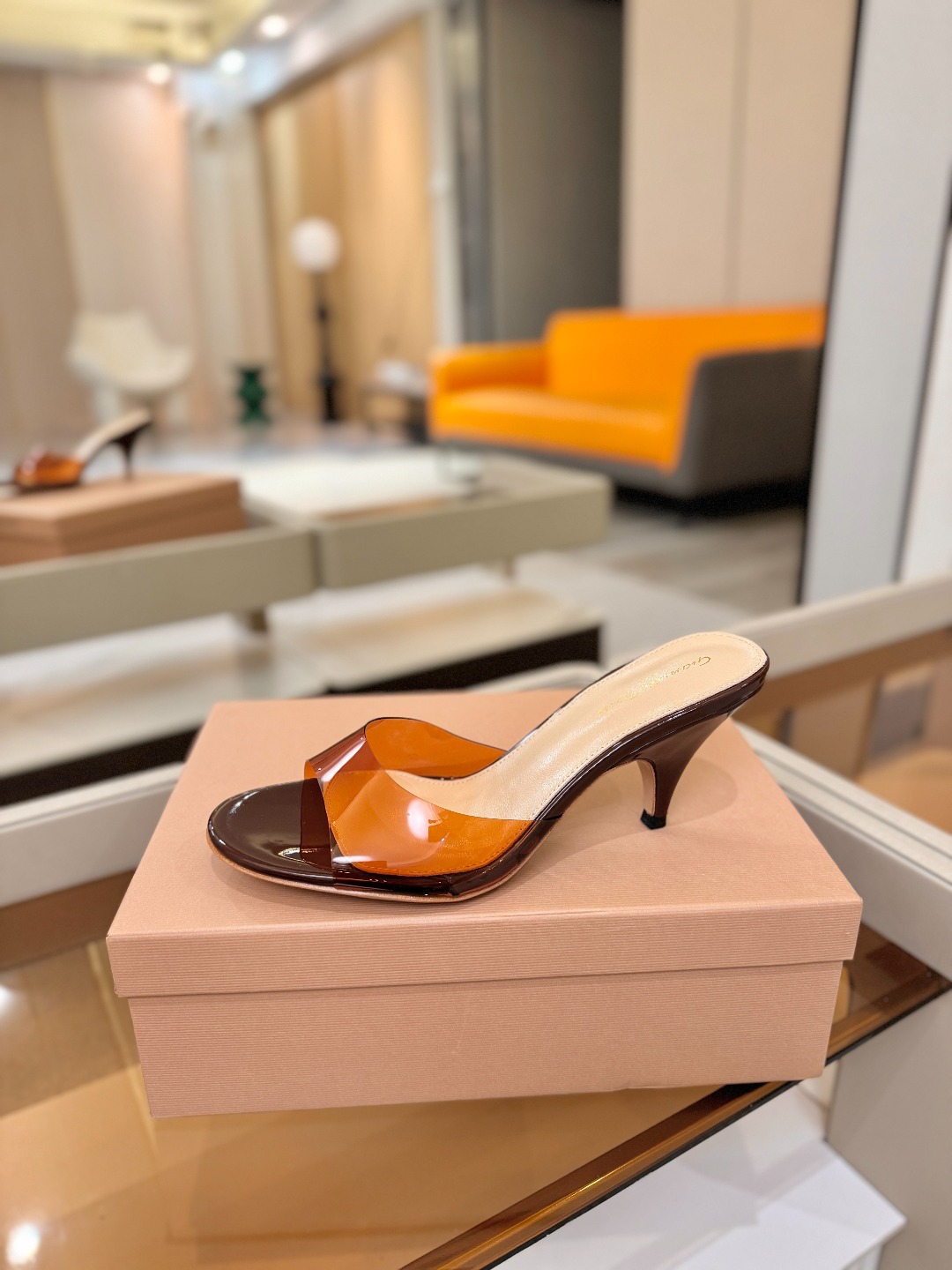 Gianvito Rossi 👠胶片拖鞋顶级版本！代购品质！👡圆头高坡跟跟拖鞋，宛如从童话中走来的仙履💖