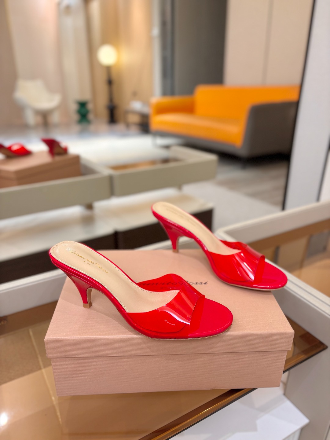 Gianvito Rossi 👠胶片拖鞋顶级版本！代购品质！👡圆头高坡跟跟拖鞋，宛如从童话中走来的仙履💖