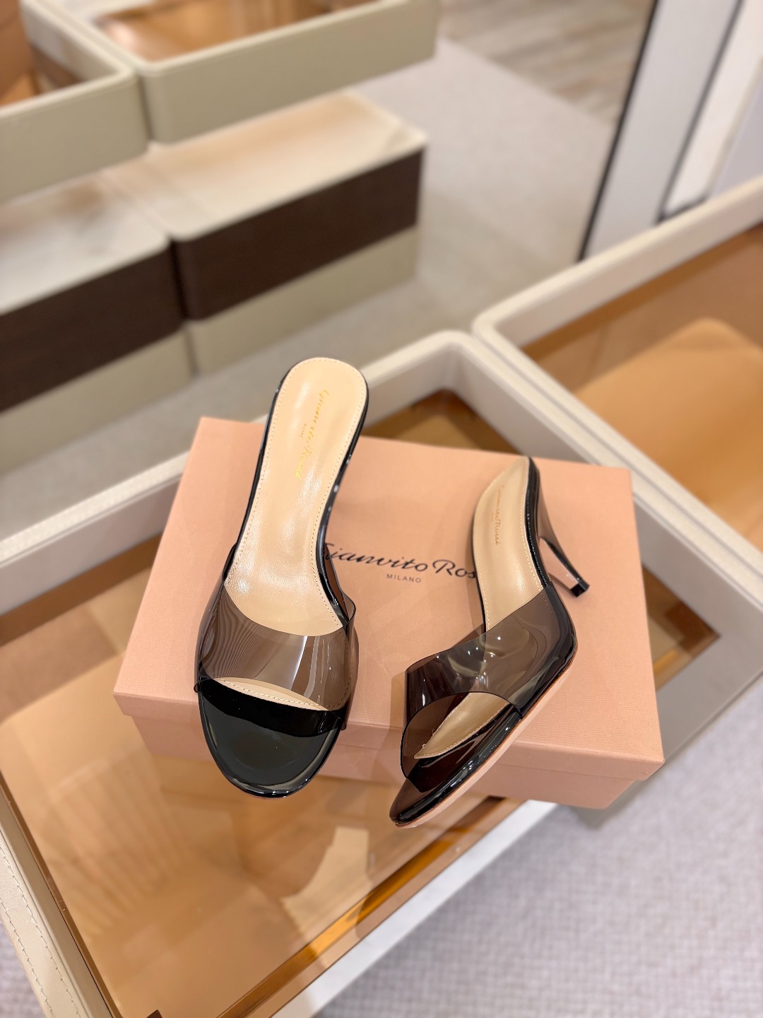 Gianvito Rossi 👠胶片拖鞋顶级版本！代购品质！👡圆头高坡跟跟拖鞋，宛如从童话中走来的仙履💖