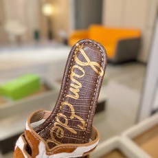 SAM EDELMAN(三姆爱德曼) 是来自纽约的轻奢设计师品牌 虞书欣代言同款🫰时尚休闲一字拖鞋 美式 SAM EDELMAN(三姆爱德曼) 是来自纽约的轻奢设计师品牌 虞书欣代言同款🫰时尚休闲一字拖鞋 美式