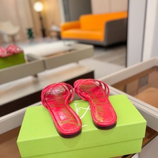 SAM EDELMAN(三姆爱德曼) 是来自纽约的轻奢设计师品牌 虞书欣代言同款🫰时尚休闲一字拖鞋 美式 SAM EDELMAN(三姆爱德曼) 是来自纽约的轻奢设计师品牌 虞书欣代言同款🫰时尚休闲一字拖鞋 美式