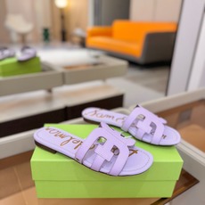 SAM EDELMAN(三姆爱德曼) 是来自纽约的轻奢设计师品牌 虞书欣代言同款🫰时尚休闲一字拖鞋 美式 SAM EDELMAN(三姆爱德曼) 是来自纽约的轻奢设计师品牌 虞书欣代言同款🫰时尚休闲一字拖鞋 美式