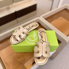 SAM EDELMAN(三姆爱德曼) 是来自纽约的轻奢设计师品牌 虞书欣代言同款🫰时尚休闲一字拖鞋 美式 SAM EDELMAN(三姆爱德曼) 是来自纽约的轻奢设计师品牌 虞书欣代言同款🫰时尚休闲一字拖鞋 美式