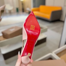 后空(经典款)质感立体穿出时尚芭莎的气质优质皮里更加柔软透气,无敌瘦腿,穿上立马拉升腿的长度~涵深刻,洞 后空(经典款)质感立体穿出时尚芭莎的气质优质皮里更加柔软透气,无敌瘦腿,穿上立马拉升腿的长度~涵深刻,洞