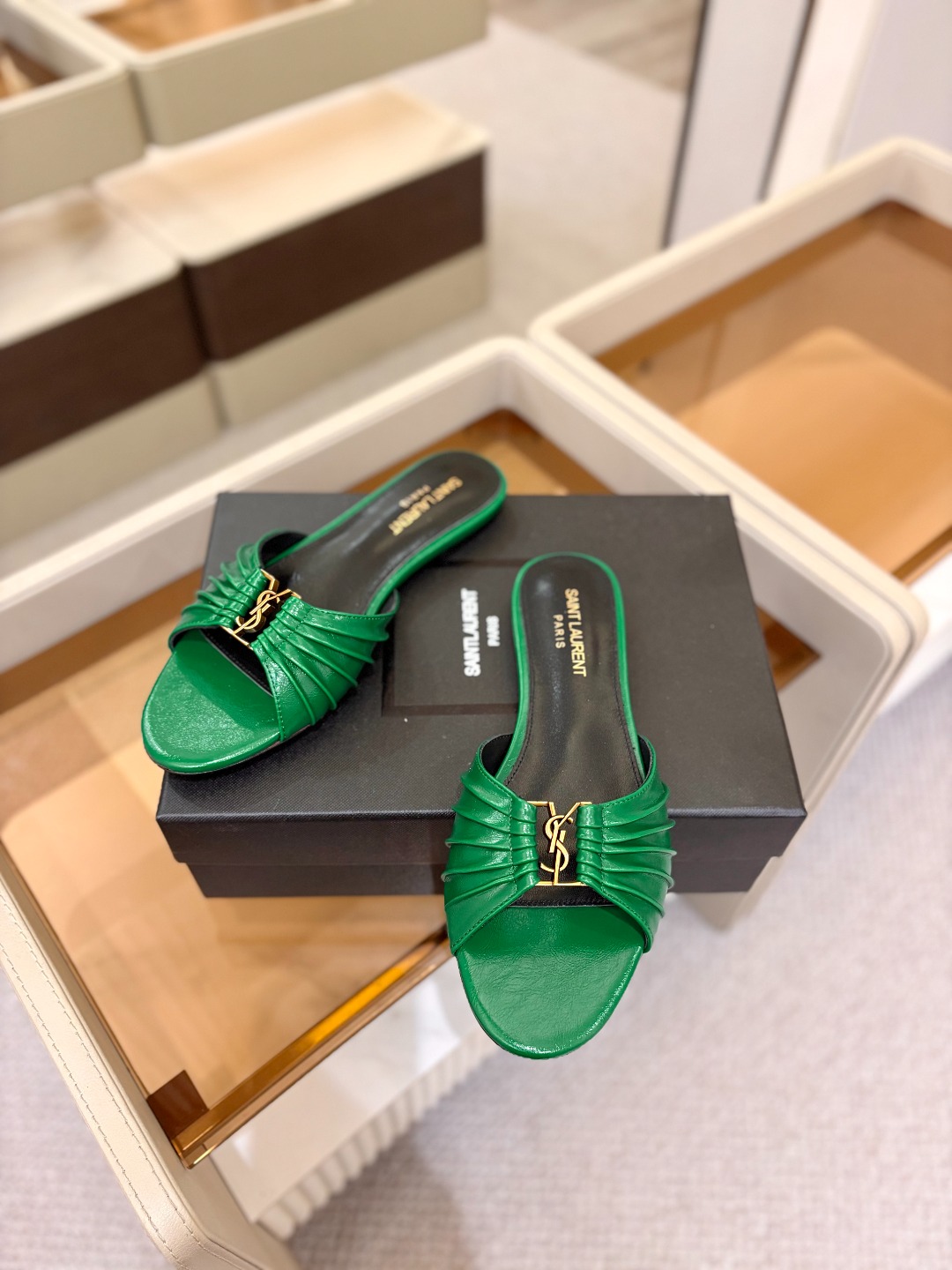 YSL「SAINT LAURENT*」  夏季新品 金属头优雅大气拖鞋——————————全新春夏系列 