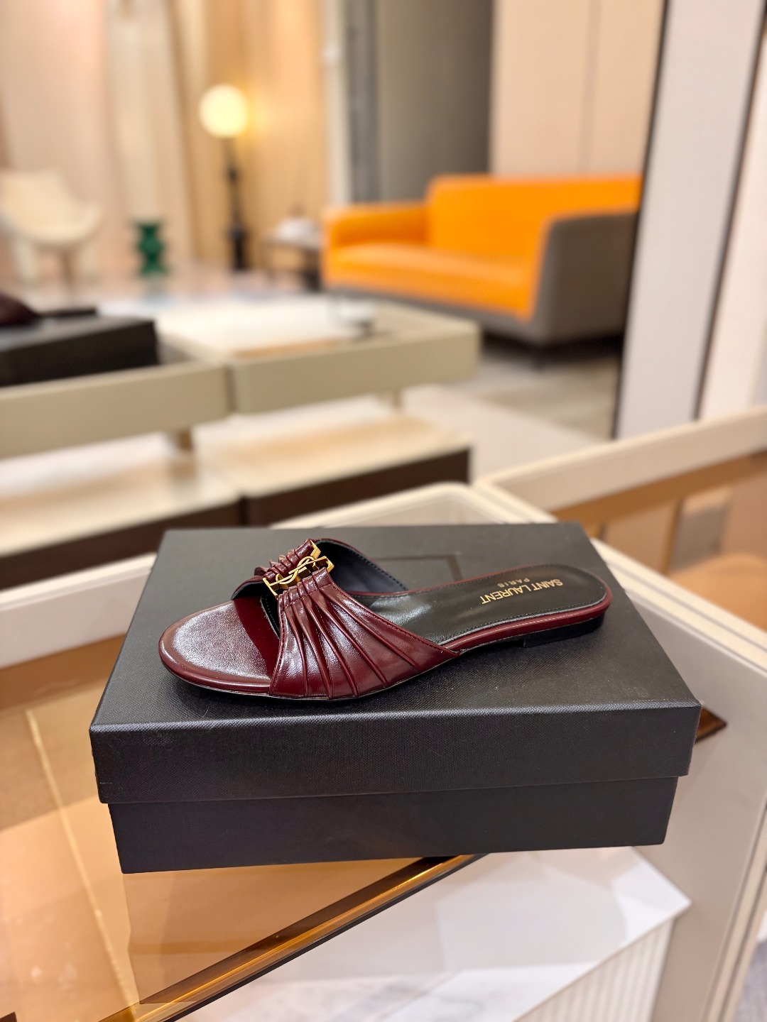YSL「SAINT LAURENT*」  夏季新品 金属头优雅大气拖鞋——————————全新春夏系列 