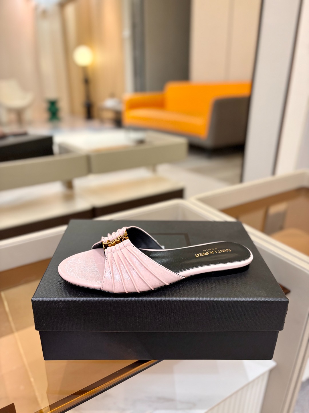 YSL「SAINT LAURENT*」  夏季新品 金属头优雅大气拖鞋——————————全新春夏系列 