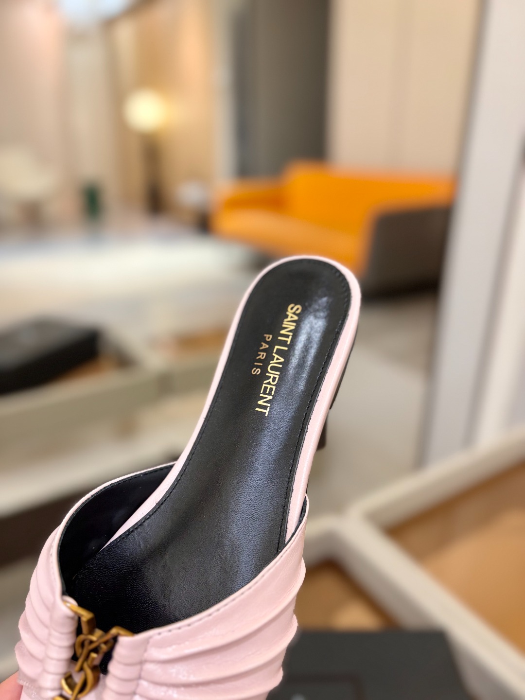 YSL「SAINT LAURENT*」  夏季新品 金属头优雅大气拖鞋——————————全新春夏系列 