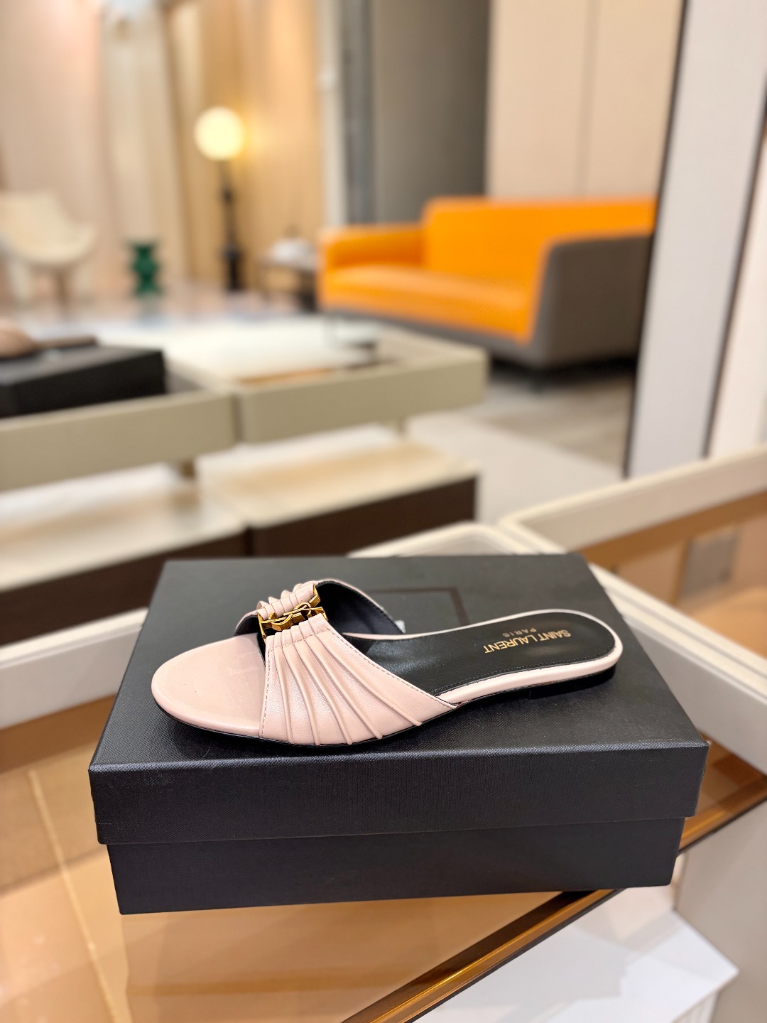 YSL「SAINT LAURENT*」  夏季新品 金属头优雅大气拖鞋——————————全新春夏系列 