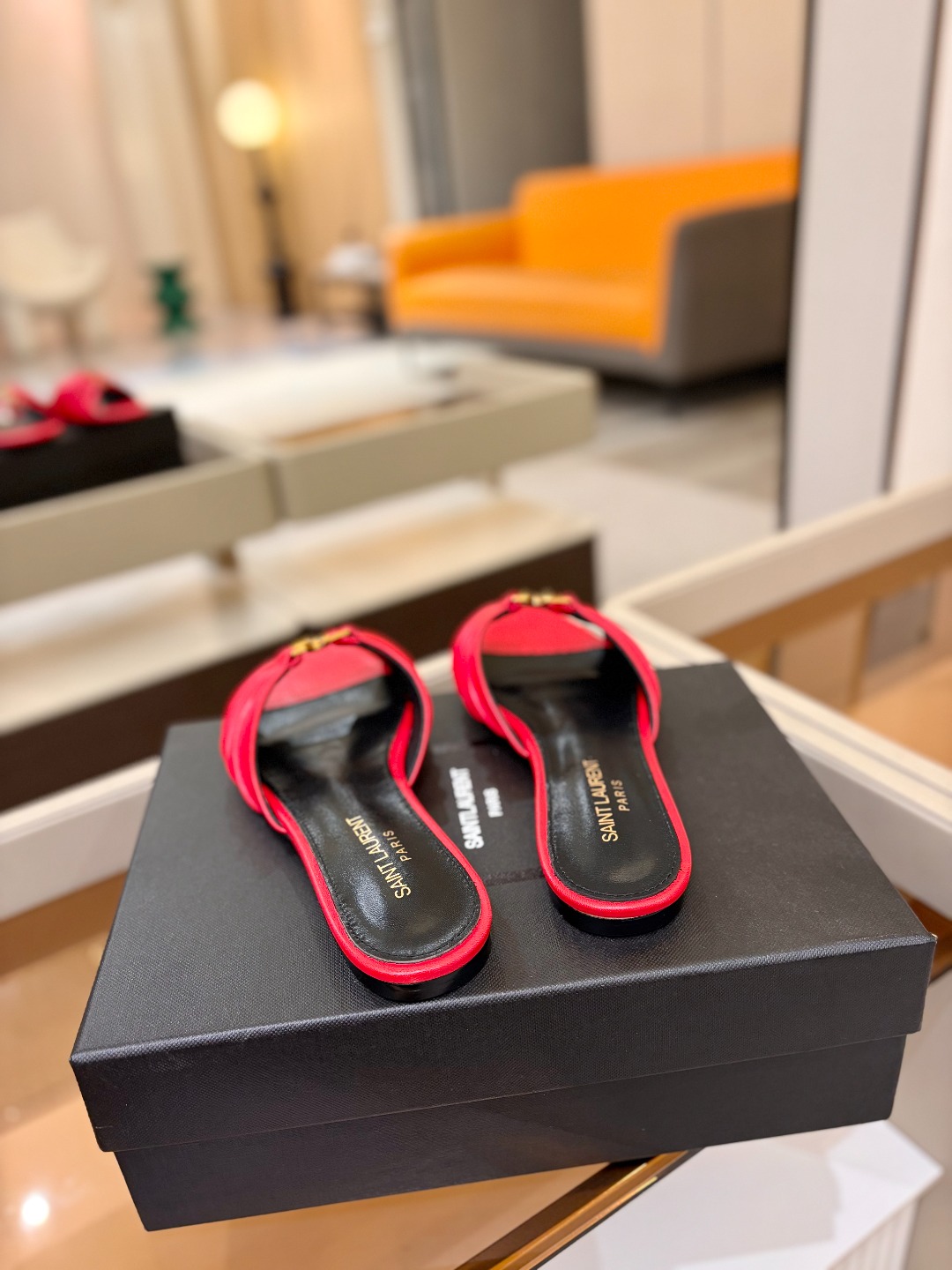 YSL「SAINT LAURENT*」  夏季新品 金属头优雅大气拖鞋——————————全新春夏系列 