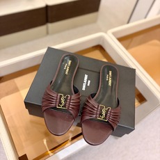 YSL「SAINT LAURENT*」 夏季新品 金属头优雅大气拖鞋——————————全新春夏系列 YSL「SAINT LAURENT*」 夏季新品 金属头优雅大气拖鞋——————————全新春夏系列
