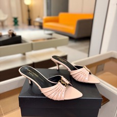 YSL「SAINT LAURENT*」 夏季新品 金属头优雅大气高跟凉鞋——————————全新春夏系列 YSL「SAINT LAURENT*」 夏季新品 金属头优雅大气高跟凉鞋——————————全新春夏系列
