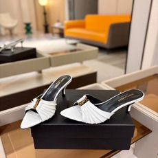 YSL「SAINT LAURENT*」 夏季新品 金属头优雅大气高跟凉鞋——————————全新春夏系列 YSL「SAINT LAURENT*」 夏季新品 金属头优雅大气高跟凉鞋——————————全新春夏系列