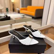 YSL「SAINT LAURENT*」 夏季新品 金属头优雅大气高跟凉鞋——————————全新春夏系列 YSL「SAINT LAURENT*」 夏季新品 金属头优雅大气高跟凉鞋——————————全新春夏系列