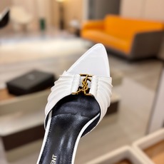 YSL「SAINT LAURENT*」 夏季新品 金属头优雅大气高跟凉鞋——————————全新春夏系列 YSL「SAINT LAURENT*」 夏季新品 金属头优雅大气高跟凉鞋——————————全新春夏系列
