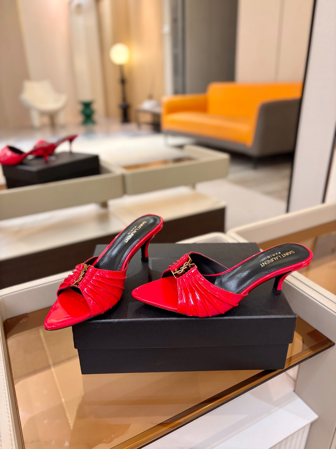 YSL「SAINT LAURENT*」 夏季新品 金属头优雅大气高跟凉鞋——————————全新春夏系列
