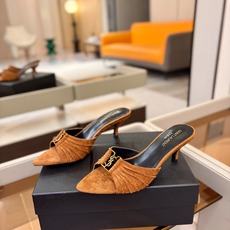 YSL「SAINT LAURENT*」 夏季新品 金属头优雅大气高跟凉鞋——————————全新春夏系列 YSL「SAINT LAURENT*」 夏季新品 金属头优雅大气高跟凉鞋——————————全新春夏系列