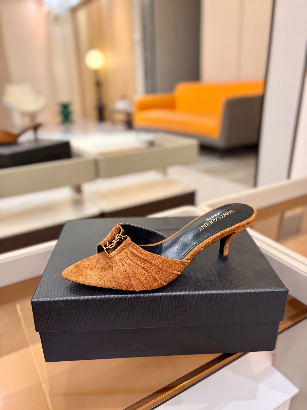 YSL「SAINT LAURENT*」 夏季新品 金属头优雅大气高跟凉鞋——————————全新春夏系列