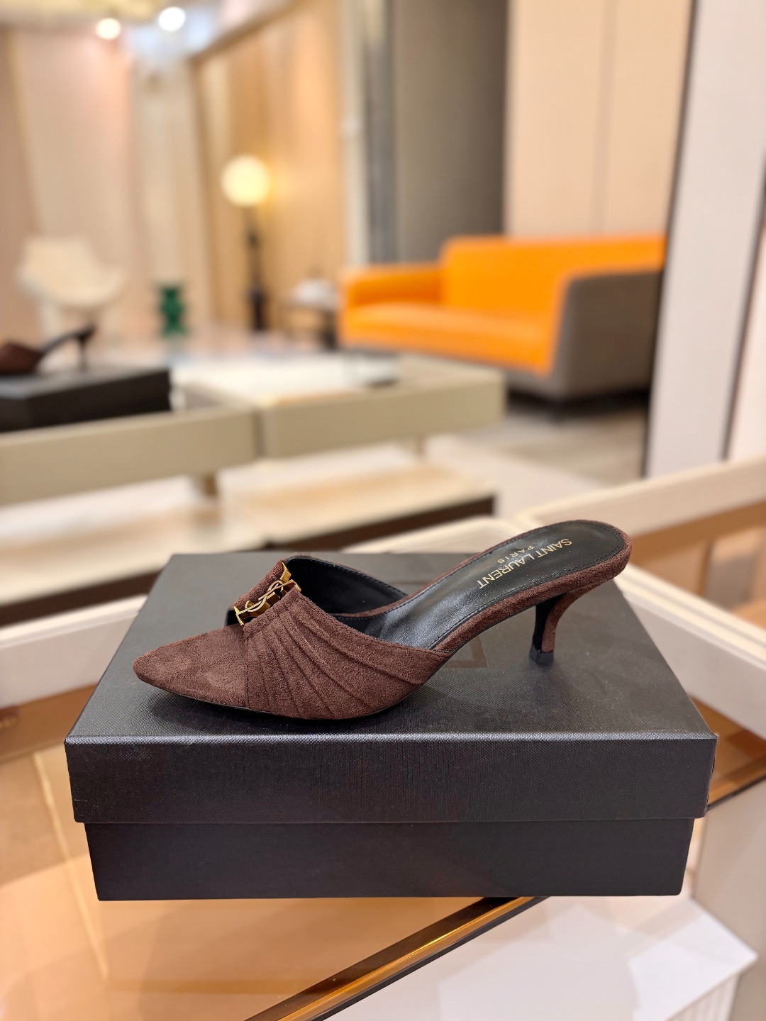 YSL「SAINT LAURENT*」 夏季新品 金属头优雅大气高跟凉鞋——————————全新春夏系列