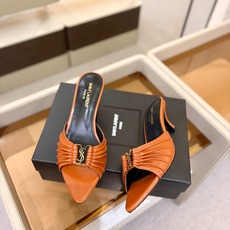 YSL「SAINT LAURENT*」 夏季新品 金属头优雅大气高跟凉鞋——————————全新春夏系列 YSL「SAINT LAURENT*」 夏季新品 金属头优雅大气高跟凉鞋——————————全新春夏系列