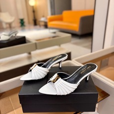 YSL「SAINT LAURENT*」 夏季新品 金属头优雅大气高跟凉鞋——————————全新春夏系列 YSL「SAINT LAURENT*」 夏季新品 金属头优雅大气高跟凉鞋——————————全新春夏系列