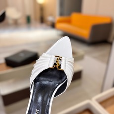 YSL「SAINT LAURENT*」 夏季新品 金属头优雅大气高跟凉鞋——————————全新春夏系列 YSL「SAINT LAURENT*」 夏季新品 金属头优雅大气高跟凉鞋——————————全新春夏系列