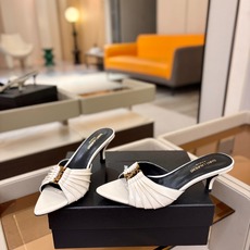 YSL「SAINT LAURENT*」 夏季新品 金属头优雅大气高跟凉鞋——————————全新春夏系列 YSL「SAINT LAURENT*」 夏季新品 金属头优雅大气高跟凉鞋——————————全新春夏系列