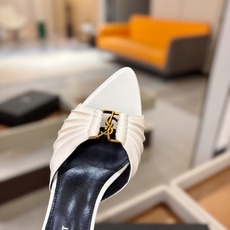 YSL「SAINT LAURENT*」 夏季新品 金属头优雅大气高跟凉鞋——————————全新春夏系列 YSL「SAINT LAURENT*」 夏季新品 金属头优雅大气高跟凉鞋——————————全新春夏系列