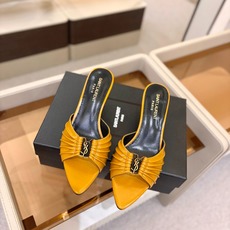 YSL「SAINT LAURENT*」 夏季新品 金属头优雅大气高跟凉鞋——————————全新春夏系列 YSL「SAINT LAURENT*」 夏季新品 金属头优雅大气高跟凉鞋——————————全新春夏系列