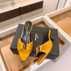 YSL「SAINT LAURENT*」 夏季新品 金属头优雅大气高跟凉鞋——————————全新春夏系列 YSL「SAINT LAURENT*」 夏季新品 金属头优雅大气高跟凉鞋——————————全新春夏系列