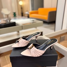 YSL「SAINT LAURENT*」 夏季新品 金属头优雅大气高跟凉鞋——————————全新春夏系列 YSL「SAINT LAURENT*」 夏季新品 金属头优雅大气高跟凉鞋——————————全新春夏系列