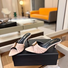 YSL「SAINT LAURENT*」 夏季新品 金属头优雅大气高跟凉鞋——————————全新春夏系列 YSL「SAINT LAURENT*」 夏季新品 金属头优雅大气高跟凉鞋——————————全新春夏系列