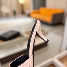 YSL「SAINT LAURENT*」 夏季新品 金属头优雅大气高跟凉鞋——————————全新春夏系列 YSL「SAINT LAURENT*」 夏季新品 金属头优雅大气高跟凉鞋——————————全新春夏系列