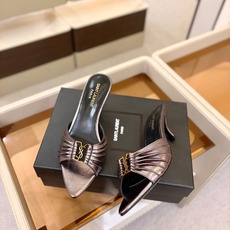 YSL「SAINT LAURENT*」 夏季新品 金属头优雅大气高跟凉鞋——————————全新春夏系列 YSL「SAINT LAURENT*」 夏季新品 金属头优雅大气高跟凉鞋——————————全新春夏系列
