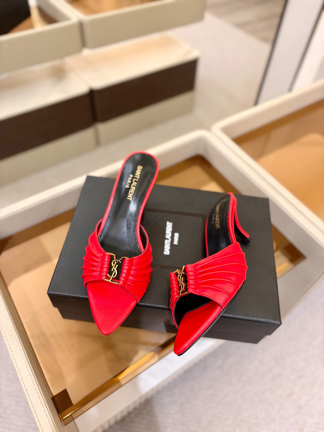 YSL「SAINT LAURENT*」 夏季新品 金属头优雅大气高跟凉鞋——————————全新春夏系列