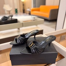 YSL「SAINT LAURENT*」 夏季新品 金属头优雅大气高跟凉鞋——————————全新春夏系列 YSL「SAINT LAURENT*」 夏季新品 金属头优雅大气高跟凉鞋——————————全新春夏系列