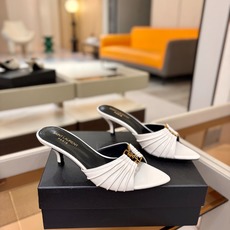 YSL「SAINT LAURENT*」 夏季新品 金属头优雅大气高跟凉鞋——————————全新春夏系列 YSL「SAINT LAURENT*」 夏季新品 金属头优雅大气高跟凉鞋——————————全新春夏系列