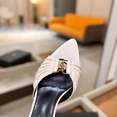 YSL「SAINT LAURENT*」 夏季新品 金属头优雅大气高跟凉鞋——————————全新春夏系列 YSL「SAINT LAURENT*」 夏季新品 金属头优雅大气高跟凉鞋——————————全新春夏系列