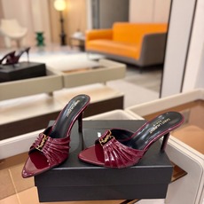 YSL「SAINT LAURENT*」 夏季新品 金属头优雅大气高跟凉鞋——————————全新春夏系列 YSL「SAINT LAURENT*」 夏季新品 金属头优雅大气高跟凉鞋——————————全新春夏系列