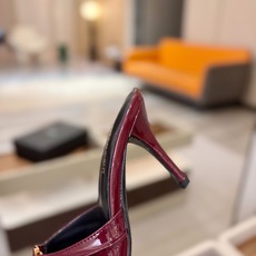 YSL「SAINT LAURENT*」 夏季新品 金属头优雅大气高跟凉鞋——————————全新春夏系列 YSL「SAINT LAURENT*」 夏季新品 金属头优雅大气高跟凉鞋——————————全新春夏系列