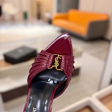 YSL「SAINT LAURENT*」 夏季新品 金属头优雅大气高跟凉鞋——————————全新春夏系列 YSL「SAINT LAURENT*」 夏季新品 金属头优雅大气高跟凉鞋——————————全新春夏系列