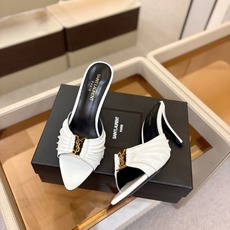 YSL「SAINT LAURENT*」 夏季新品 金属头优雅大气高跟凉鞋——————————全新春夏系列 YSL「SAINT LAURENT*」 夏季新品 金属头优雅大气高跟凉鞋——————————全新春夏系列