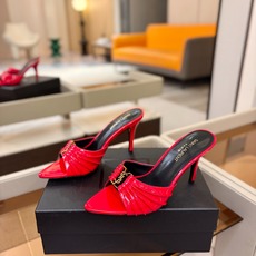 YSL「SAINT LAURENT*」 夏季新品 金属头优雅大气高跟凉鞋——————————全新春夏系列 YSL「SAINT LAURENT*」 夏季新品 金属头优雅大气高跟凉鞋——————————全新春夏系列