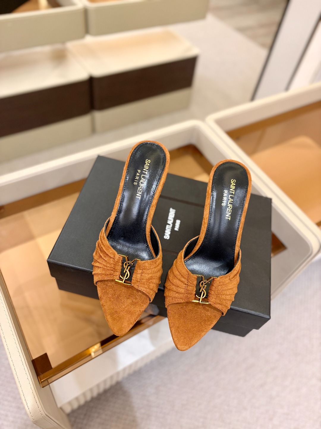 YSL「SAINT LAURENT*」 夏季新品 金属头优雅大气高跟凉鞋——————————全新春夏系列